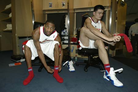 武体集团官方：武汉体育中心将改建为8万坐席专业足球场（武体集团官宣：武汉体育中心将升级为8万座专业足球场）