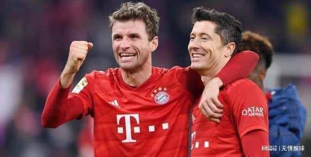 记者：为备战世界杯将继续留在墨超，J罗正与美洲狮队谈判（记者：J罗为世界杯备战选择续留墨超，正与美洲狮商谈加盟）