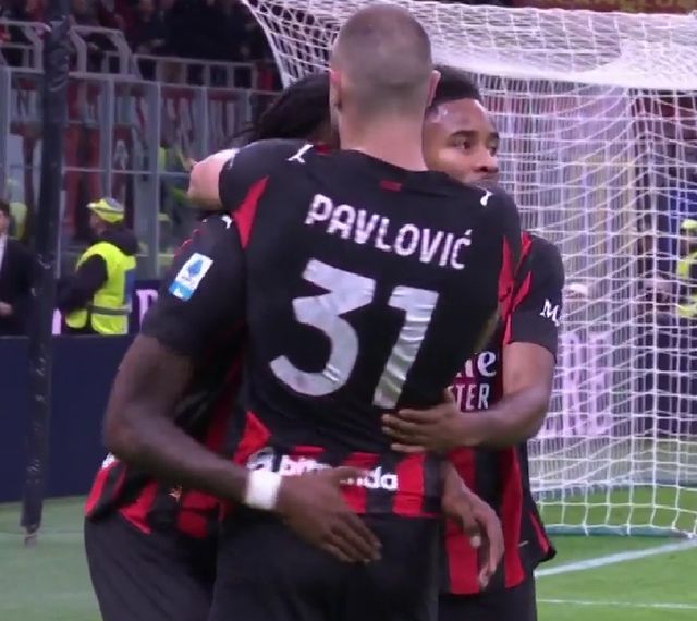 美记：库明加与科尔关系依旧糟糕，他认为自己的成长被限制了（美记者：库明加与科尔关系仍紧张 自认成长受限）