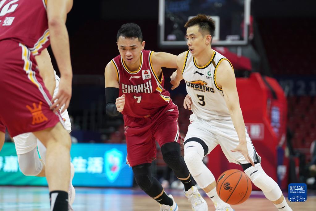 足球中超队医团队获肯定，伤病率下降（中超队医团队获赞，伤病率明显下降）