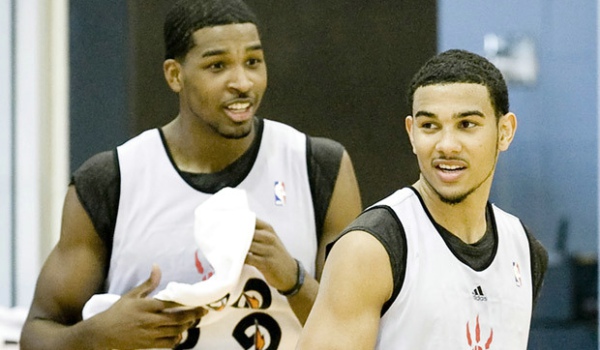 电讯报：杜库雷、齐耶赫等73人联名致信欧足联，要求禁赛以色列（电讯报：杜库雷、齐耶赫等73人联名致函欧足联，呼吁对以色列实施禁赛）